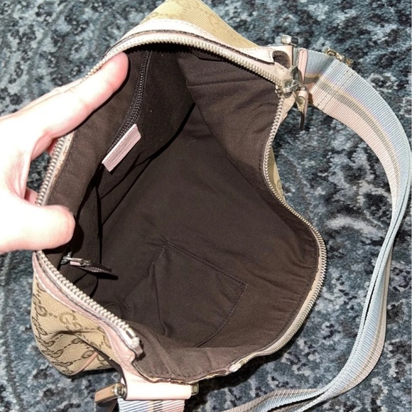 Gucci Monogram Web medium half moon hobo bag - Picture 5 of 12